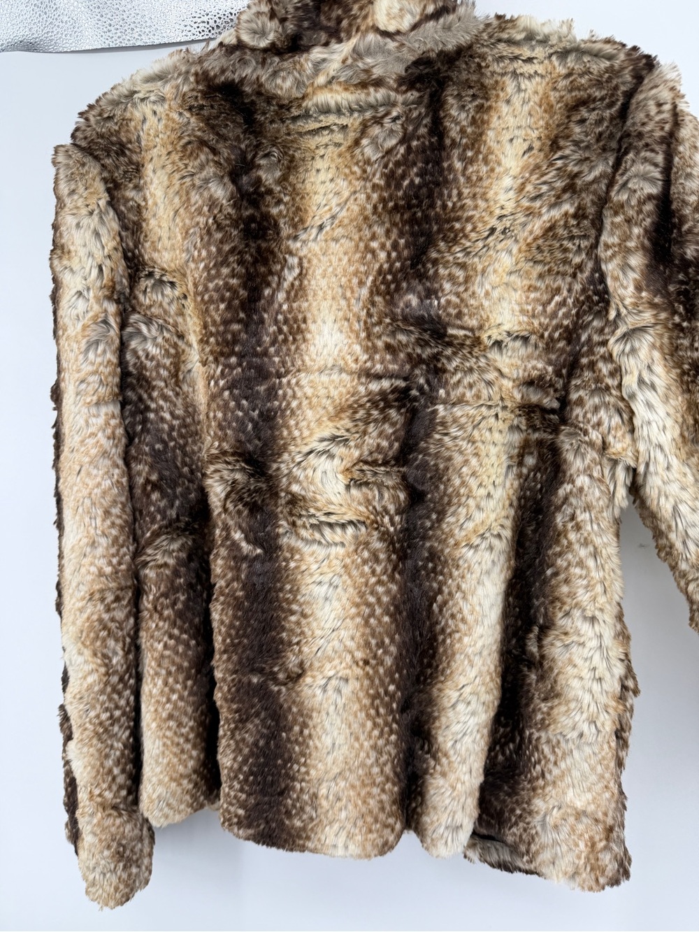 Show Me Your Mumu Mob Wife Boho Glam Whimsigoth Brown Faux Fur Crop Jacket S - Picture 10 of 13